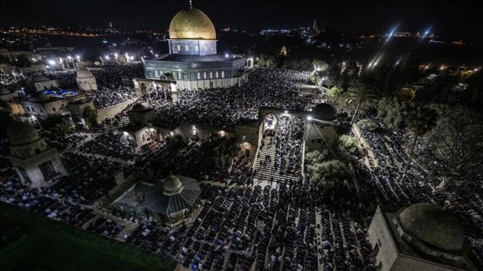 200 ming musulmon Qadr kechasini Al-Aqso masjidida namoz o‘qib o‘tkazdi