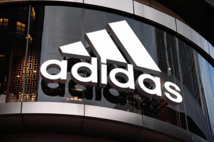 Adidas yillik yo‘qotishga uchradi