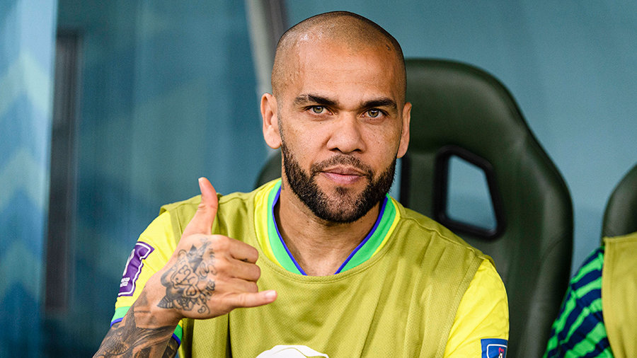 Alves qamoqdan chiqqanidan keyin ilk marta OAV bilan suhbatlashdi