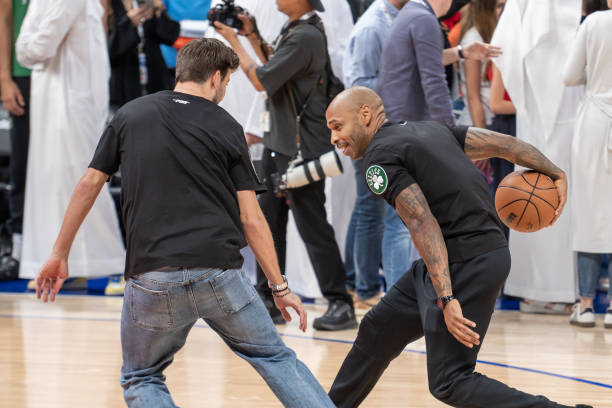 Anri va Pike basketbol o‘yinida ko‘rinish berdi