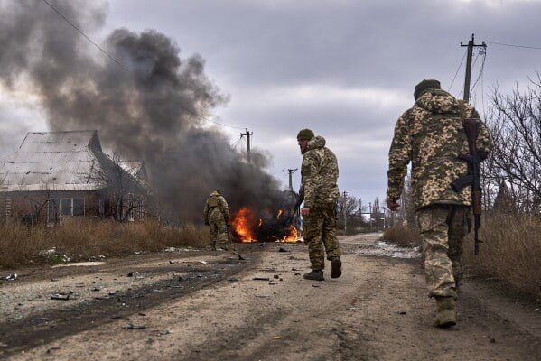 AQSh Ukrainadan Rossiya neftni qayta ishlash zavodlariga hujumlarni to‘xtatishni so‘radi