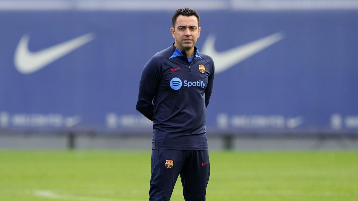 Deku: Xavi - Barselona uchun ideal murabbiy, u klubni tikladi