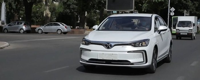 Endi elektromobillarni ro‘yxatdan o‘tkazish benzinli mashinalarga nisbatan 5 baravar arzon bo‘ladi