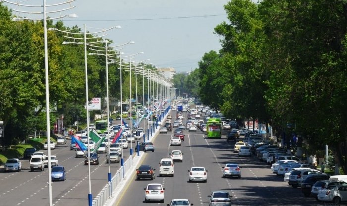 Hukumat qarori: Mashinalarga ekologik stikerlar joriy qilinadi  