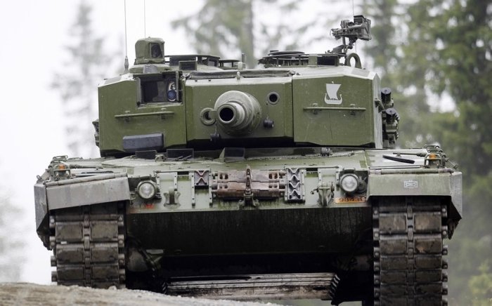 Ispaniya Ukrainaga 20 ta Leopard 2A4 tankini topshiradi