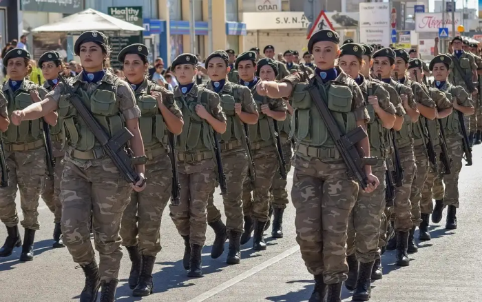 Latviya ayollar uchun majburiy harbiy xizmatni joriy etmoqchi