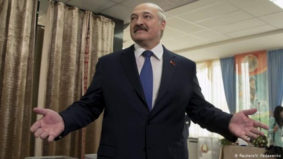 Lukashenko Putin bilan telefon suhbatida zarur yordamni taklif qildi