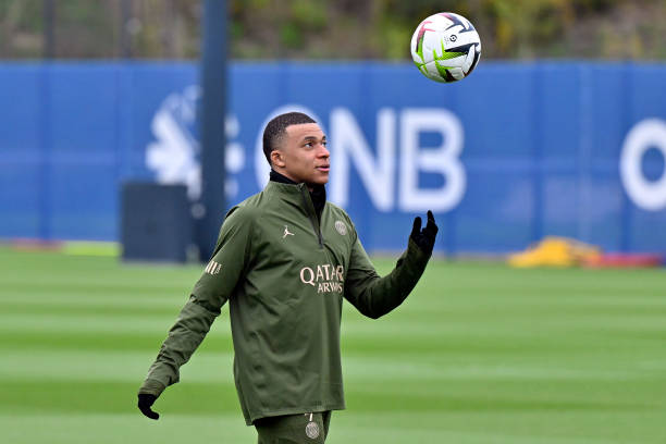 Mbappe Marselga qarshi o‘yinda asosiy tarkibda maydonga tushmasligi ham mumkinmi?