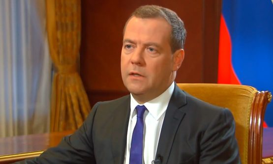 Medvedev Berlin Putinni prezident deb hisoblamaslik qaroriga izoh berdi