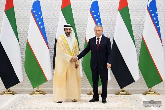 Mirziyoyev Dubay valiahdi bilan uchrashdi