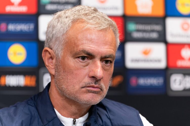 Mourinyo jurnalistga: «Men dabdala futbolchi bo‘lganman»