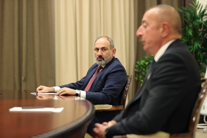 Pashinyan chegarada Ilhom Aliyev bilan uchrashishga tayyor