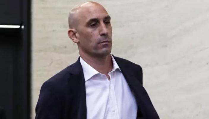 Rubiales qo‘yib yuborildi