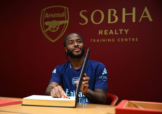 Sterling Arsenalga o‘tganidagi his-tuyg‘ulari bilan o‘rtoqlashdi 