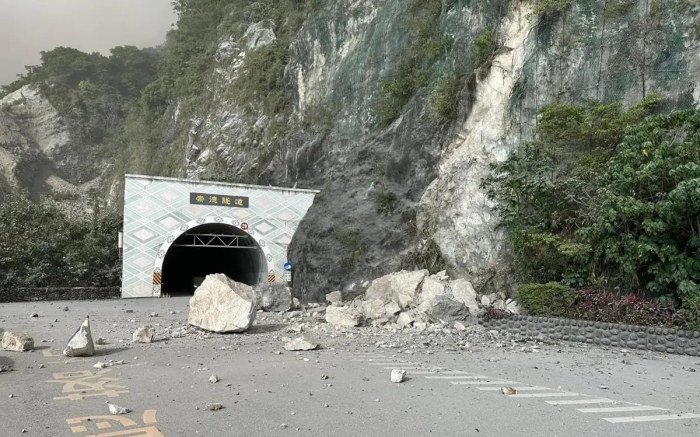 Tayvanda 70 kishi tunnellar va qulagan binolar ichida qolib ketdi