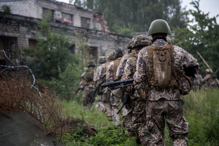 Vengriya Ukrainaga G‘arb qo‘shinlarini yuborishga ruxsat berdi