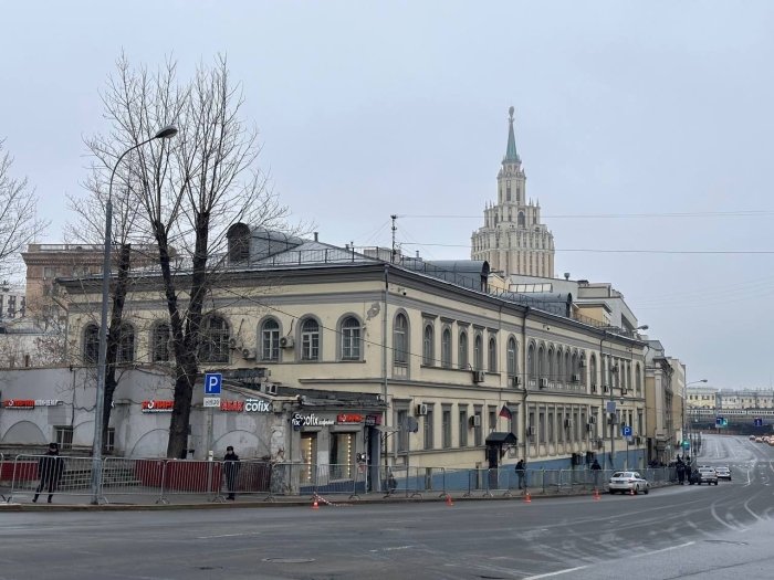 Xavfsizlik kuchlari Moskvaning Basmanniy sudi binosini o‘rab oldi